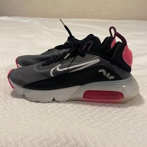 Women’s Nike Airmax 2090